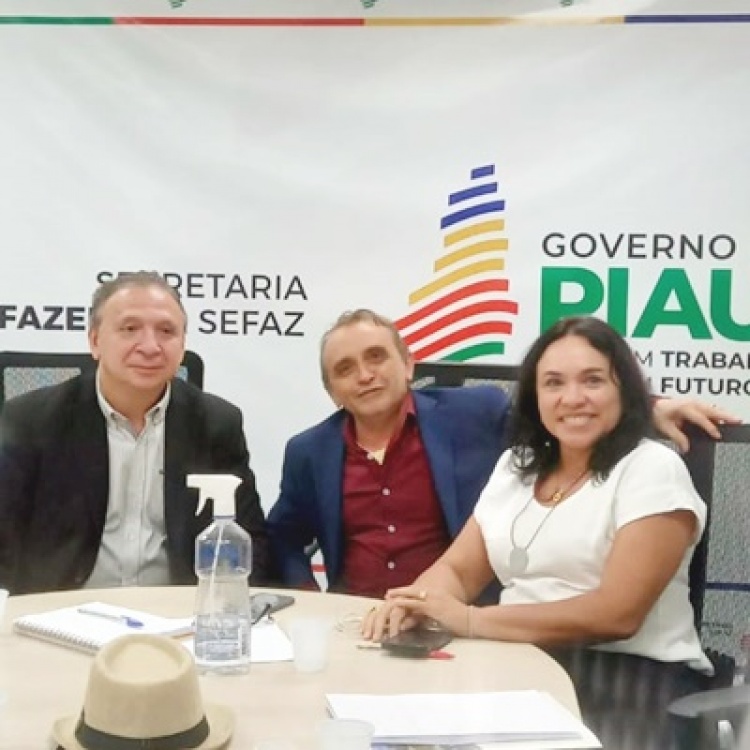 Auditor da Receita Federal e SINAFFEPI tratam de Educação Fiscal com secretário da Fazenda